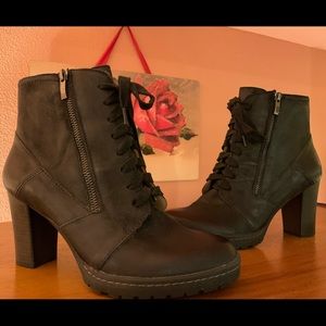 Biala Brand New Black leather combat boots heels from Nordstrom size 10 - 41